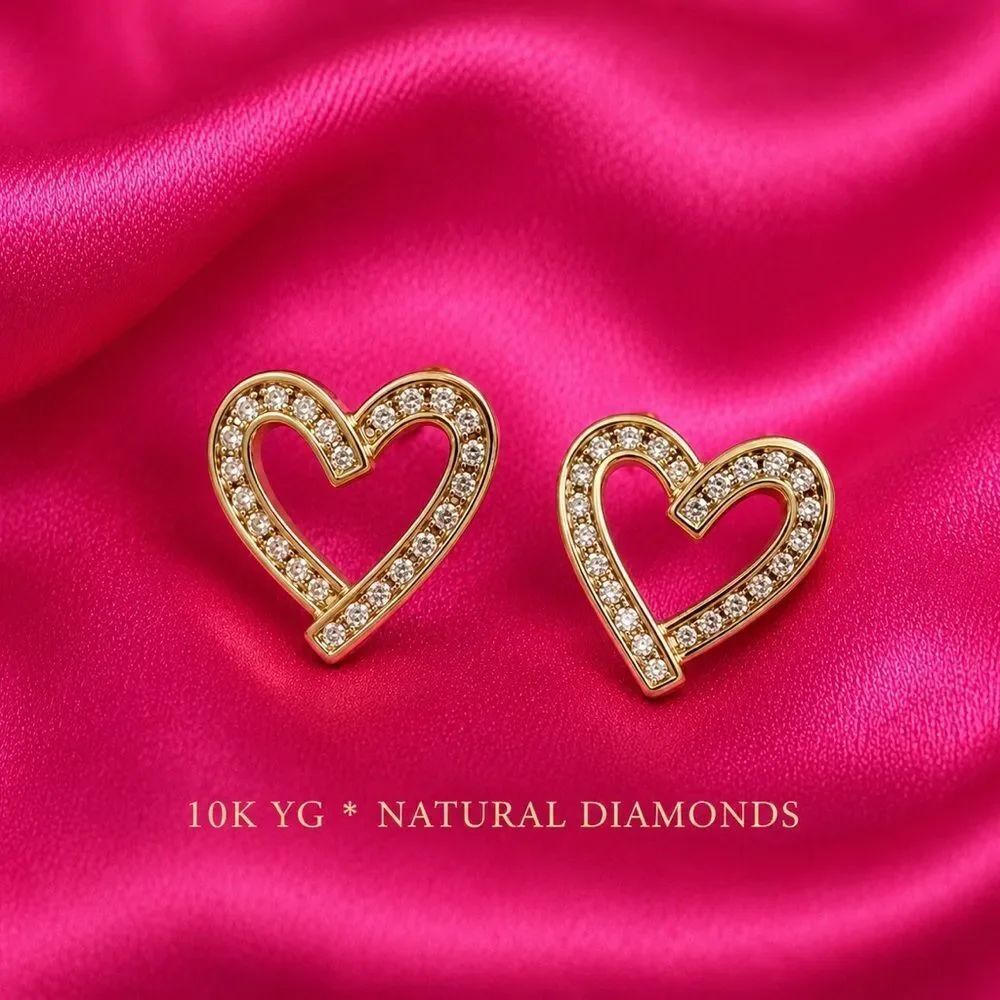 Gorgeous 10k Yellow Gold Natural Diamond Heart Post Earrings EUC